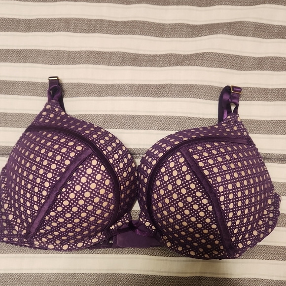 Victoria's Secret Other - Victoria's Secret Purple and Cream Bombshell Push Up Bra